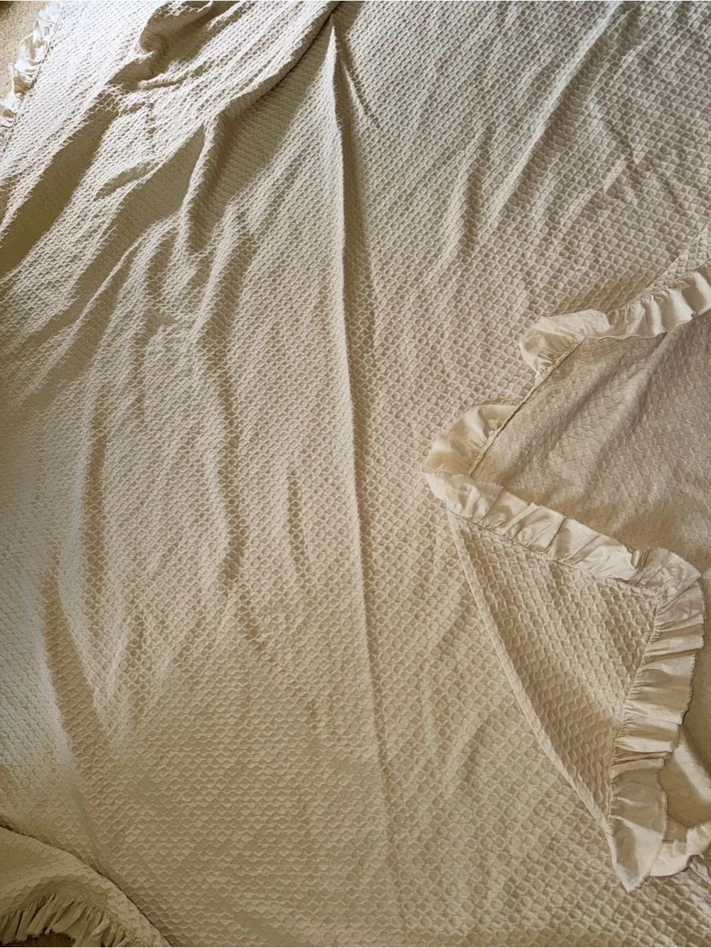 Peacock Alley Alyssa Full/Queen Diamond Cotton Matelassé Coverlet Blanket Cream